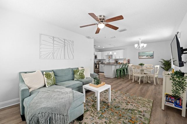 807 GULF BOULEVARD, Indian Rocks Beach, FL 33785