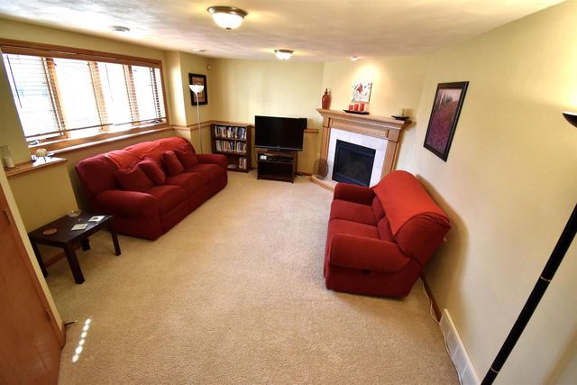 602 Stonehaven Drive, Sun Prairie, WI 53590