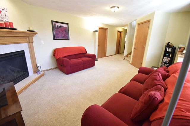 602 Stonehaven Drive, Sun Prairie, WI 53590