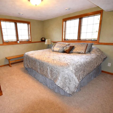 602 Stonehaven Drive, Sun Prairie, WI 53590