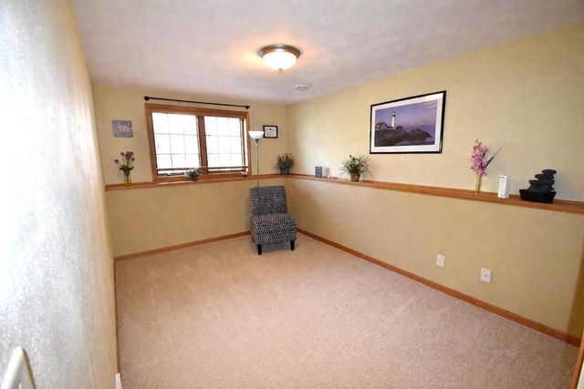 602 Stonehaven Drive, Sun Prairie, WI 53590