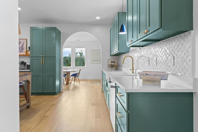 804 Sprague Street, Charleston, SC 29412