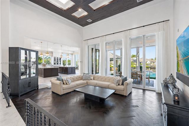 386 Eagle Dr, Jupiter, FL 33477
