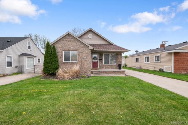 19036 Melvin Street, Roseville, MI 48066