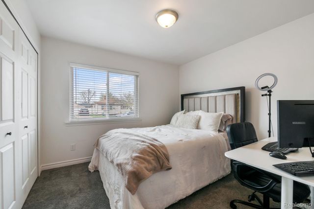 19036 Melvin Street, Roseville, MI 48066