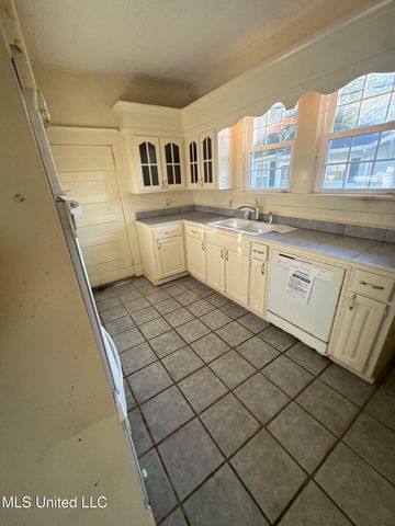 122 Glenmary Street, Jackson, MS 39203