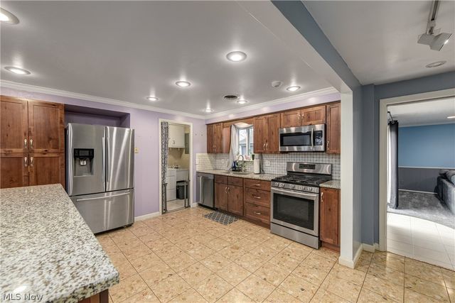 5785 Deborah Drive, North Ridgeville, OH 44039