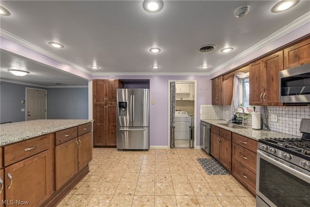 5785 Deborah Drive, North Ridgeville, OH 44039