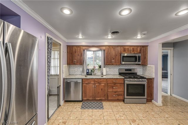 5785 Deborah Drive, North Ridgeville, OH 44039