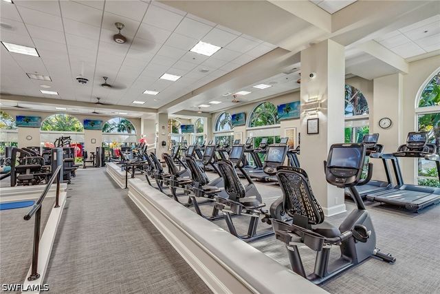 3153 Aviamar CIR 202, Naples, FL 34114
