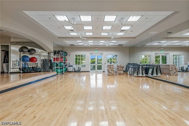 3153 Aviamar CIR 202, Naples, FL 34114