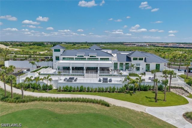 3153 Aviamar CIR 202, Naples, FL 34114
