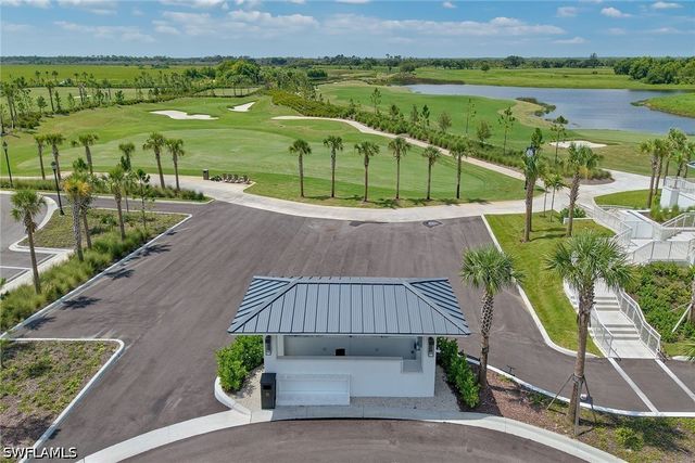 3153 Aviamar CIR 202, Naples, FL 34114