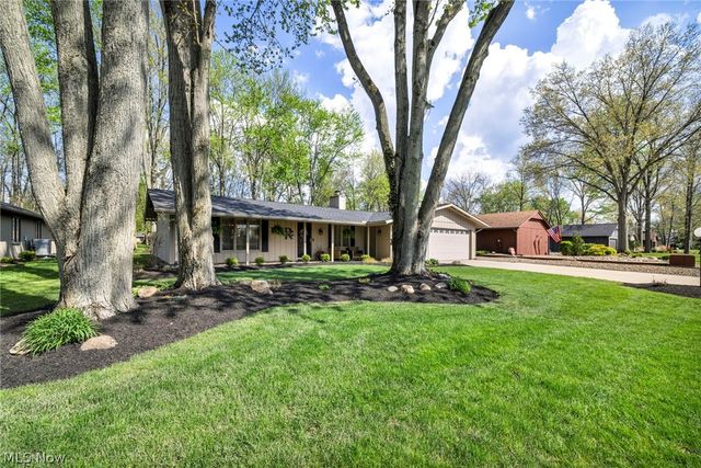 10815 Gate Post, Strongsville, OH 44149