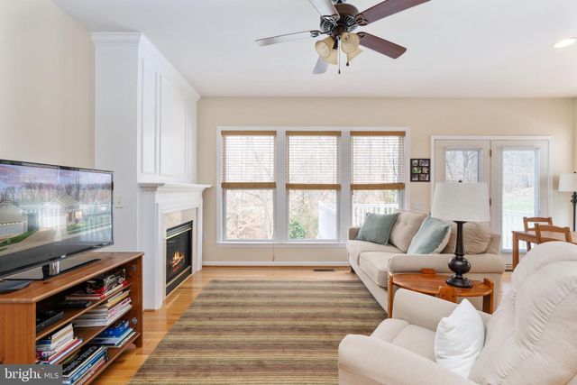 6 DAYTON CIR, Fredericksburg, VA 22406