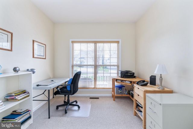 6 DAYTON CIR, Fredericksburg, VA 22406