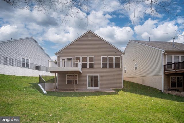 6 DAYTON CIR, Fredericksburg, VA 22406