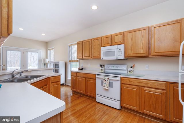 6 DAYTON CIR, Fredericksburg, VA 22406