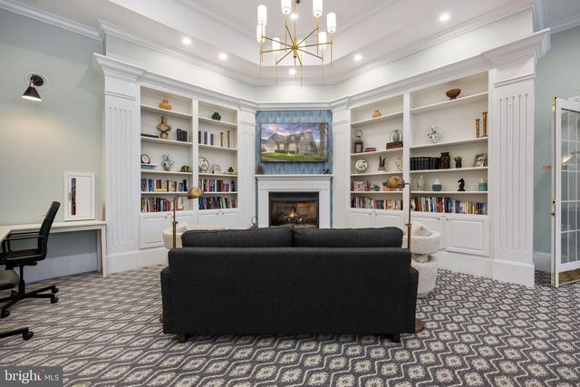 6 DAYTON CIR, Fredericksburg, VA 22406