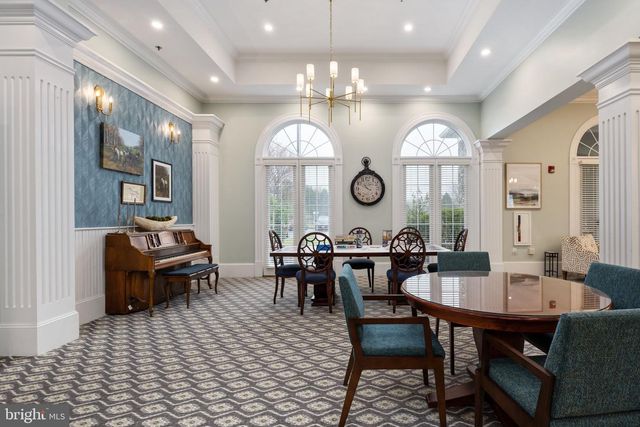 6 DAYTON CIR, Fredericksburg, VA 22406