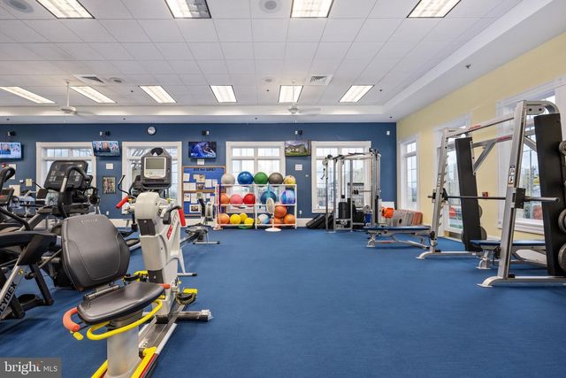 6 DAYTON CIR, Fredericksburg, VA 22406