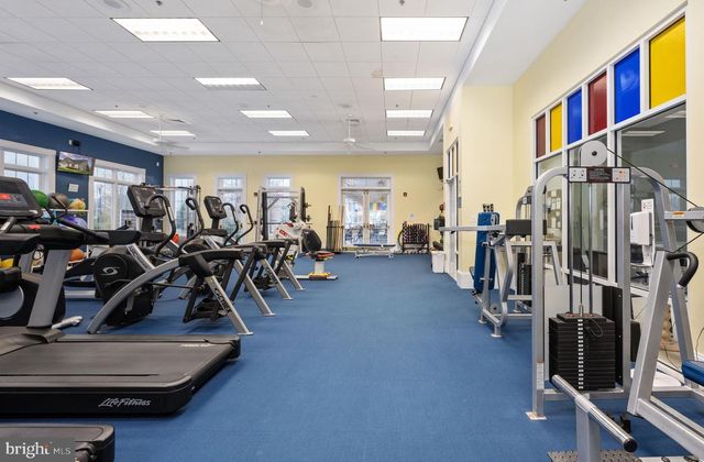 6 DAYTON CIR, Fredericksburg, VA 22406