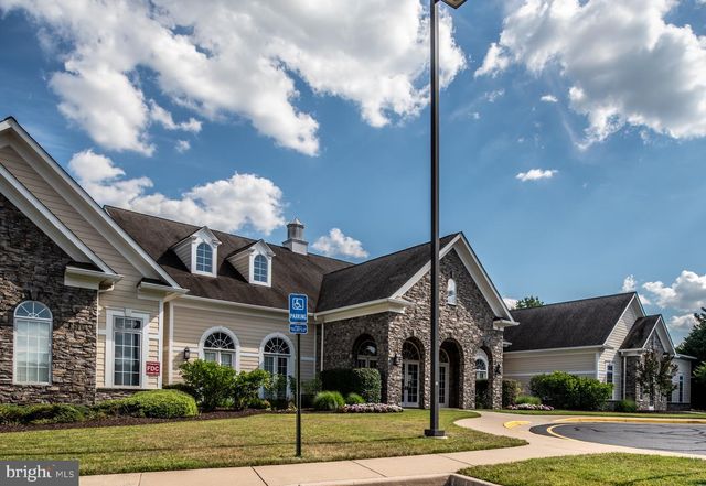 6 DAYTON CIR, Fredericksburg, VA 22406