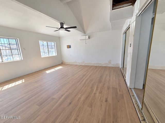 11829 HENRY PHIPPS Drive, El Paso, TX 79936