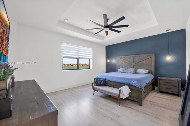 10333 SW 232nd St, Cutler Bay, FL 33190