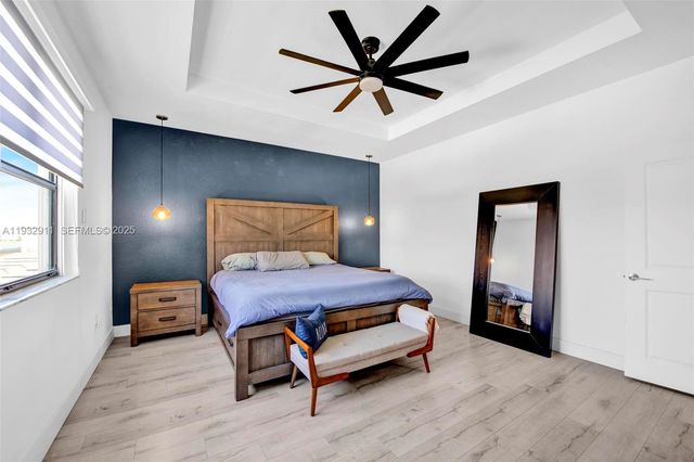 10333 SW 232nd St, Cutler Bay, FL 33190