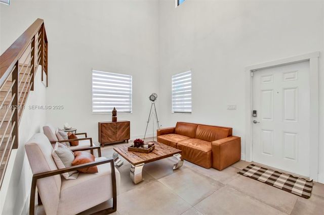 10333 SW 232nd St, Cutler Bay, FL 33190