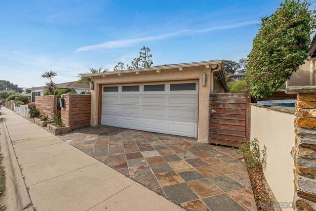 2866 Eagle St, San Diego, CA 92103