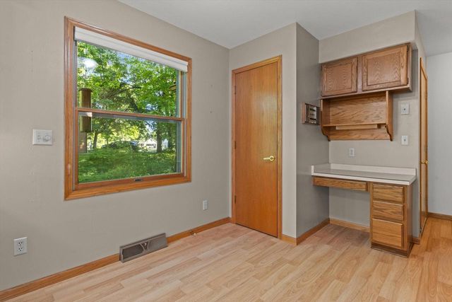 4206 Fox Hills DRIVE, Janesville, WI 53546