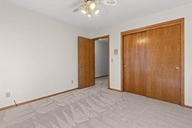 4206 Fox Hills DRIVE, Janesville, WI 53546