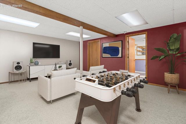 4206 Fox Hills DRIVE, Janesville, WI 53546