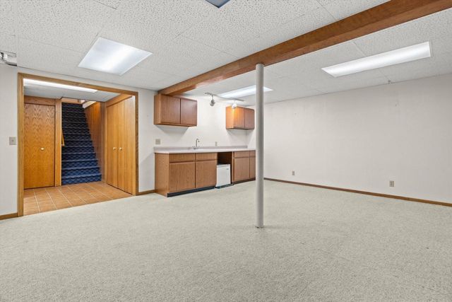 4206 Fox Hills DRIVE, Janesville, WI 53546