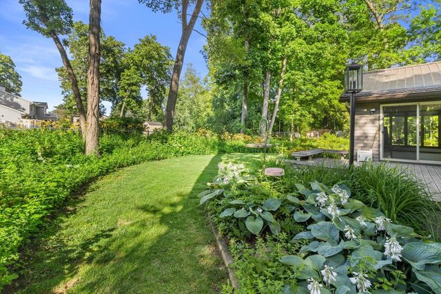 4206 Fox Hills DRIVE, Janesville, WI 53546
