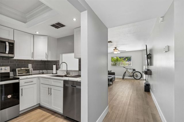 2460 NORTHSIDE DRIVE 604, Clearwater, FL 33761