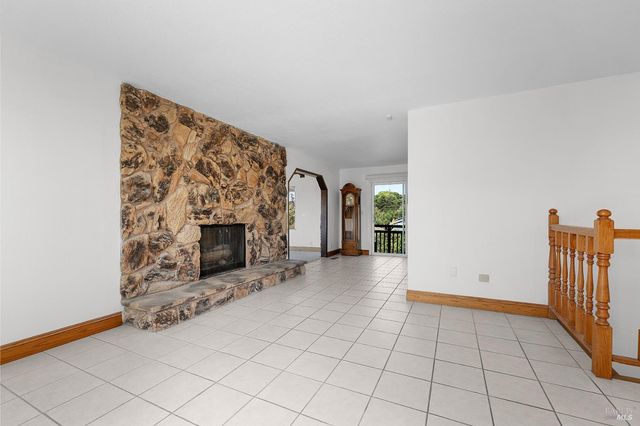 312 Skyline Dr, Vallejo, CA 94591