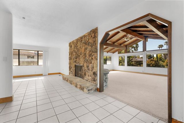 312 Skyline Dr, Vallejo, CA 94591