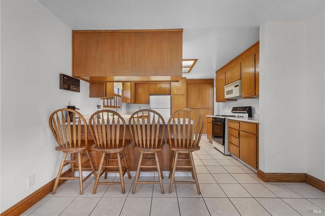 312 Skyline Dr, Vallejo, CA 94591