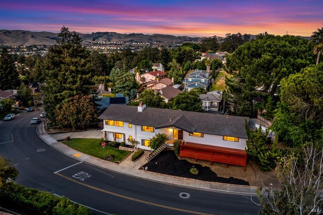 312 Skyline Dr, Vallejo, CA 94591