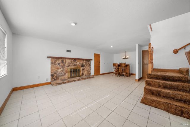 312 Skyline Dr, Vallejo, CA 94591