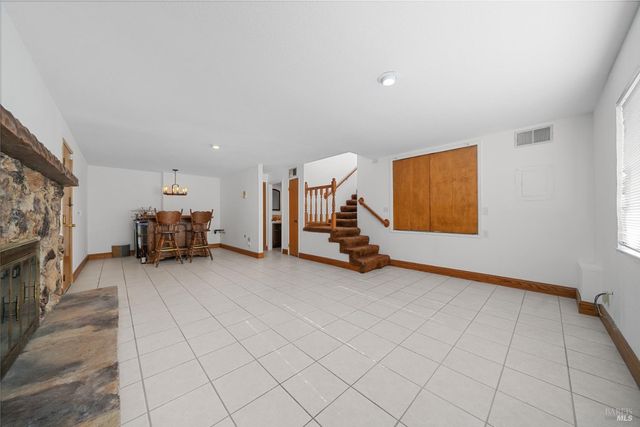 312 Skyline Dr, Vallejo, CA 94591