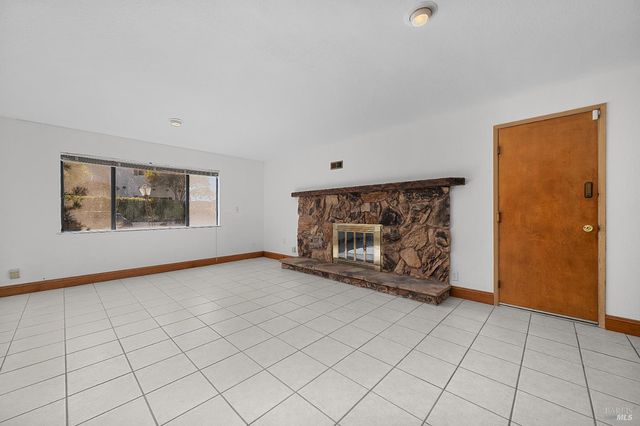 312 Skyline Dr, Vallejo, CA 94591