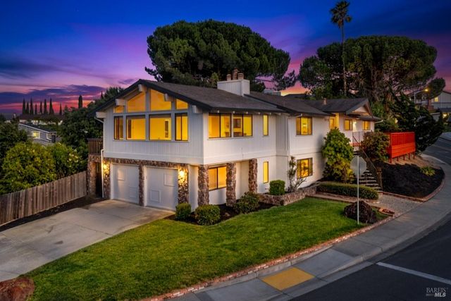 312 Skyline Dr, Vallejo, CA 94591