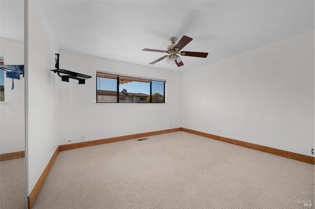 312 Skyline Dr, Vallejo, CA 94591