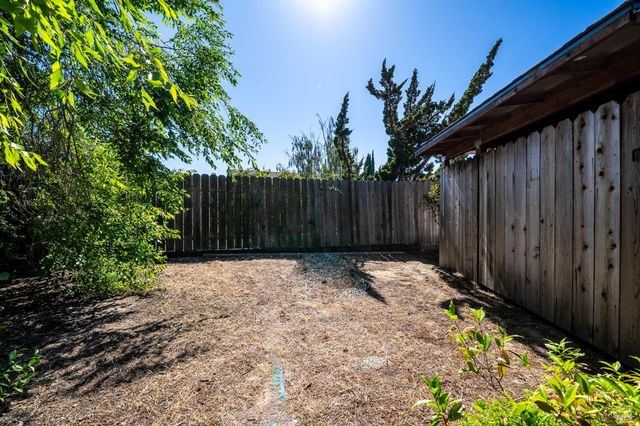 312 Skyline Dr, Vallejo, CA 94591