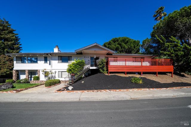 312 Skyline Dr, Vallejo, CA 94591