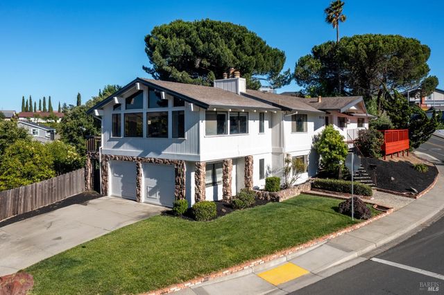 312 Skyline Dr, Vallejo, CA 94591